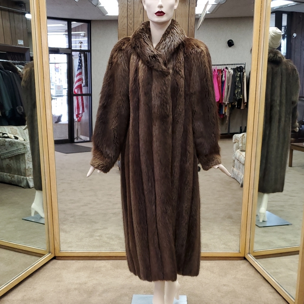 Natural Long Hair Beaver Fur Coat